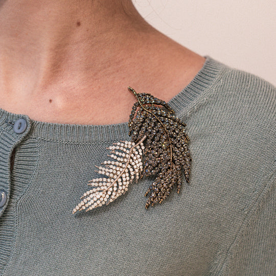 Feder-/Blatt- Brosche (mittel)